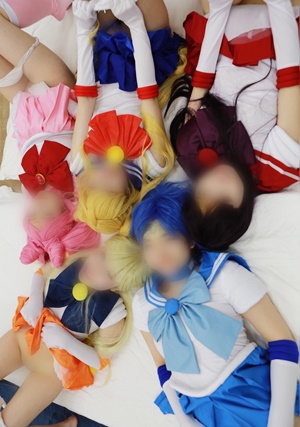 FC2-PPV-1848004 【美少女戦士と大乱交】月に替わって6Pよ！夢のシチュで童貞くんのオチンポをお仕置き・複数フェラ・生ハメ・中出し・アニコスハーレム