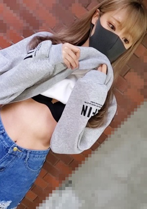 FC2-PPV-1842639 週末限定【無修正】華奢なギャルと雑居ビルのトイレでフェラ ・ホテルで連続中出し