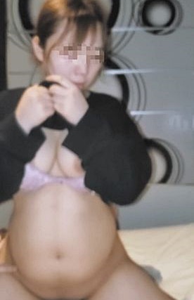 FC2-PPV-1830758 弱みを握られたFカップ奥さん。若い男に中出しされる。【無修正・週末のみ500PT】