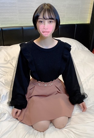 FC2-PPV-1829435 両親のお花屋さんで働く18歳美少女。まだ汚れを知らない美白美乳でウブな身体を堪能。 お顔を大量の精液で染められ、人生初の洗礼を受ける。