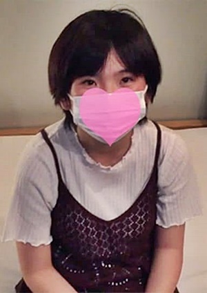 FC2-PPV-1123358 なつ18歳・生。黒髪ショートの部活少女に顔射【町田足土の絶対素人】