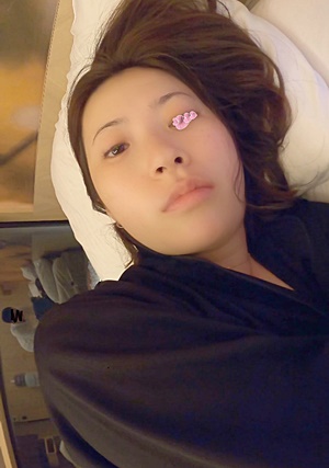 FC2-PPV-1631588 【無×すっぴん】お泊り…寝起きすっぴんの彼女を夢中に抱いた朝‼【延長戦前半】