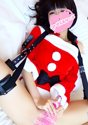 FC2-PPV-1618084 開脚具を大喜びで装着するエロサンタ爆誕！ヨダレを垂らして下品な音を立て喉奥までしっかりチ●ポを飲み込むサンタに生中出し！おまけ動画有り♪【個人撮影】