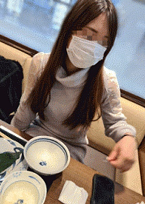 FC2-PPV-1618176 【身バレ防止・ハメ撮り】綺麗なお姉さん系美女のセフレと食事デートしてから自宅で中出し