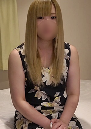 FC2-PPV-1570195 【個人撮影】初撮り★かりな20歳はギャル系のお姉さん！金髪＆ド派手なネイルのギャルが人生初のハメ撮りで生中出しをされちゃいます！