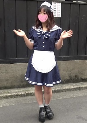 FC2-PPV-1565390 初撮り❤️萌え萌えキュンなメイドさんをデートに誘って制服のまま中出ししちゃいました♪【個人撮影】