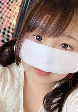 FC2-PPV-1525215 青い果実（Hカップ）！守ってあげたくなる女の子が条件付き特別出演！本物の無垢なロリカワ美少女♪パパ活少女が回数限定契約でエッチな撮影！敏感すぎる身体でアヘ顔逝きまくり！Hカップ19歳ひよりちゃん第1章