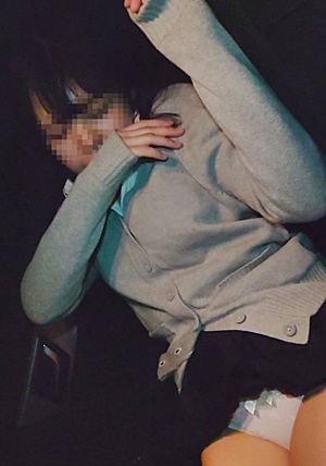 FC2-PPV-1478108 【個撮】年上好きなヤリマン娘の愛ちゃん（仮名）とハメ撮り・卑猥な腰使いに気持ち良すぎて中出ししてしまった【生ハメ・顔出し】