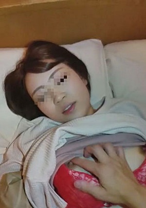 FC2-PPV-1464573 限定【個人】肉付きのよい若妻、借金の代償のはずが快楽抗えず自ら2度目の他人棒を求める