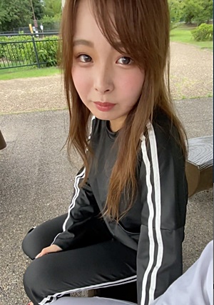 FC2-PPV-1458109 【大訳アリ】デルデルキュートちゃん車内フェラ編【きました美少女】