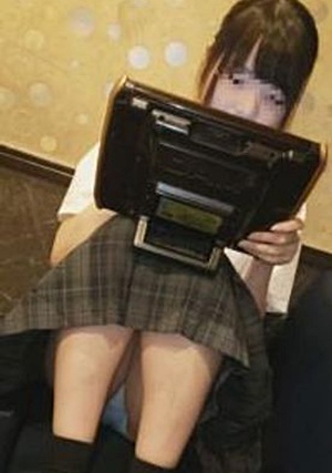 FC2-PPV-1450952 ※本日限定【個撮】普通科転校生③カラオケパンチラ撮影の約束でハメ撮り