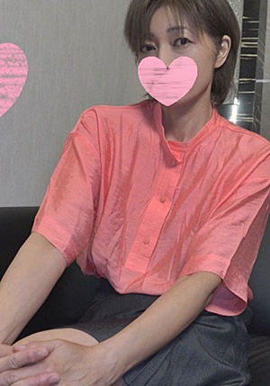 FC2-PPV-1440730 ★顔出し☆エロ過ぎだよ！五十路の人妻の信子さんと不倫生ハメ☆年季の入ったド淫乱熟女♥敏感過ぎな脳天直撃の連続昇天中出射精♥【個人撮影】※特典付き！