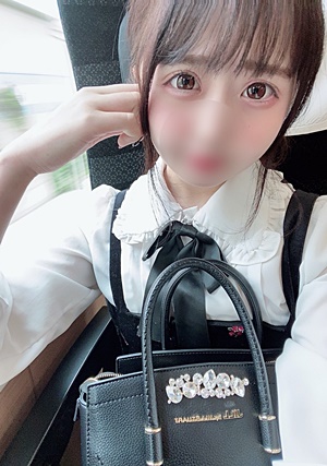 FC2-PPV-1424345 No.14 Hなことに興味津々なロリカワ18歳パパ活女子。