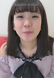 FC2-PPV-1409115 「無修正」「顔出し」地下アイドルのロ〇少女ここなさん２０才❤愛嬌たっぷりの可愛らしい彼女からは想像できないような匂いが・・・。笑いながら恥ずかしがる彼女に臭い精子を…