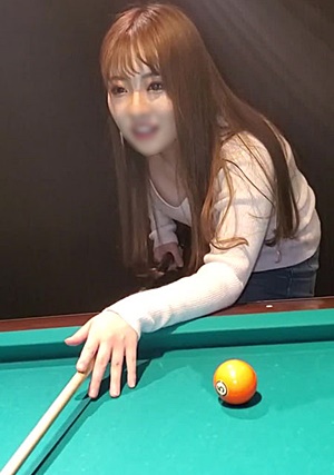 FC2-PPV-1811548 17まで980【無】笑顔が素敵な色白巨乳の後輩。部屋に連れ込み、膣奥に中出しブレイクショット。