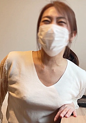 FC2-PPV-1888767 【個撮無・ドスケベ美人熟女妻・ＮＴＲ】１０年以上不倫関係の美人熟女妻久しぶりに再会し彼氏に見せれないドＭ解禁ですｗ乱れまくる絶叫ＳＥＸを堪能する極エロ他人妻ｗ