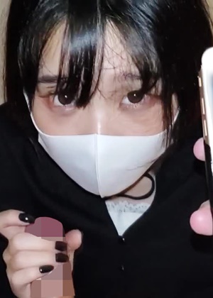 FC2-PPV-1891645 7/4で削除。【無】スレンダーで幼い純粋無垢な美少女。脅して無理やり犯し、人生で初めての中出し。