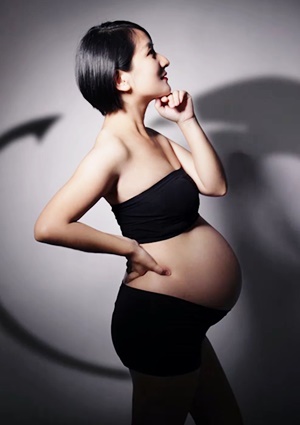 星空传媒XK8037重金求子之普罗米修斯-小芳