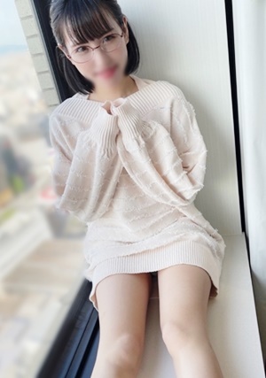 FC2-PPV-1899207 今だけ１０００ptオフ！【個撮無・奇跡の顔出し美女・浜辺〇波激似】ここでしか見れない神美女えいみちゃんと遂に！私も気持ち良くなりたいっ！自ら上になり騎乗位で生ハメ中出し＆神テクフェラごっくん