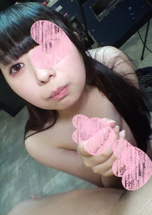 FC2-PPV-1920402 148㎝のミニロリガール。好きじゃない人と初めてのＳＥＸ。