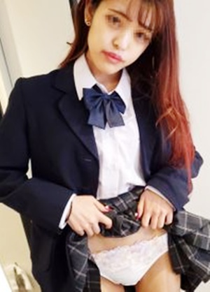 FC2-PPV-1922050 限定価格【個撮】県立普通科③家庭環境に問題ありで非行に走る家出少女にお小遣い渡して無断中出し・口内射精