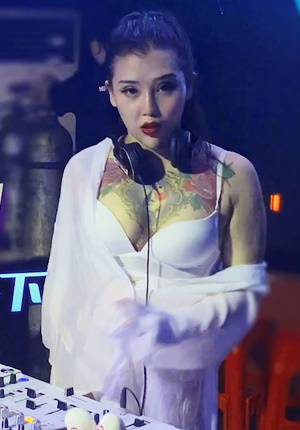 星空传媒XK8053卧槽了个DJ-许诺