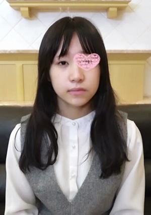 FC2-PPV-2043374 「拝啓。お母さん、ちゃんと自分でお金貯めるね。」144㎝妹系貧乏学生さくらちゃん。けなげに頑張る姿に涙と＄が落ちた軌跡。