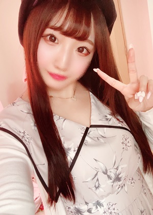 FC2-PPV-2067879 完全顔出し★色白清楚の18歳現役女子○生！ちんぽ見ただけでぐちょぐちょ濡らす今時10代普通少女が隠し持つ変態エロス！ウブ過ぎて性知識皆無の危険日生ハメ★まだ精液の味を知らない桃色まんこに大量中出し※特