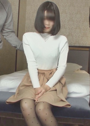 FC2-PPV-2185543 【初おチンポ２本フェラ!顔出し→バレたら本当にヤバぃ】経験少ない美マン娘(18)❤ウブなのにむっつりスケベ！口説き落としておちんぽ２本フェラやりたい放題ｗパイパンまんこ痙攣してイキまくり！FHD特典付