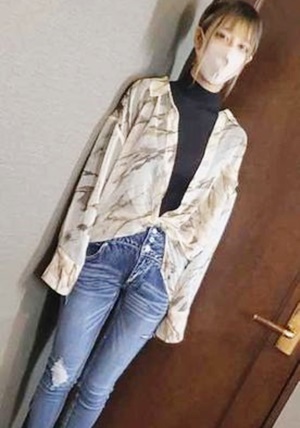 FC2-PPV-2284918 【無修正】常連ラーメン屋お気に入り娘。彼女を助ける為一度きりのハメ撮り※間もなく終了