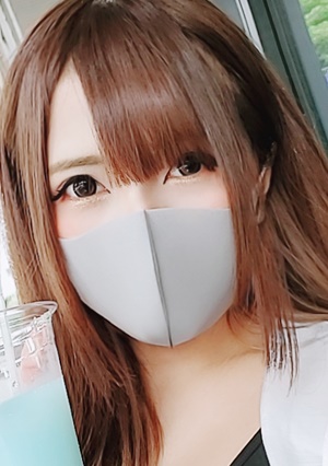 FC2-PPV-2329157 初撮影！！個数限定！【無修正】巷で人気のキッチンカーで働く看板ギャルを都内に呼び出し2回中出し！！（長編）