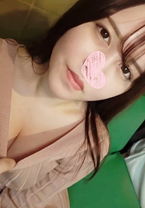 FC2-PPV-2360711 Gカップの美人エステティシャンに無許可で中出し！色白美マンから大量に流れ出る精子は感無量です。